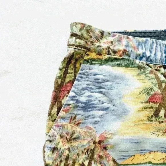 Tommy Hilfiger Beach Palm Graphic Floral Cotton Flat Front Chino Shorts Size 34 - Picture 3 of 15